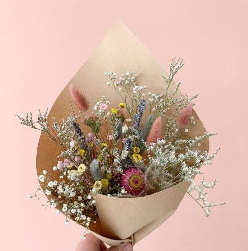 اهنگ تموم شدش مستیم همین جا افتادم توی عمیق ترین چاه مثل تورو