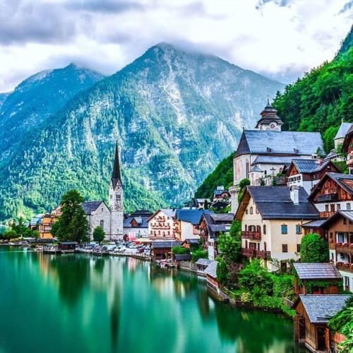  شک نکن هنوزم شبیه سابقم با صدای زن