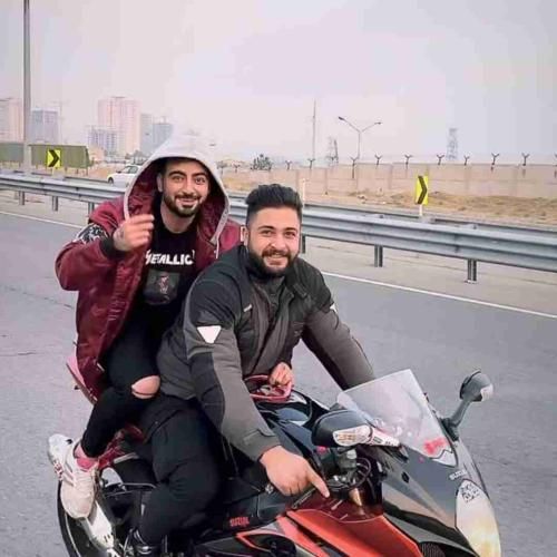 رامین تجنگی میزنیم دریا تو پایه باشی