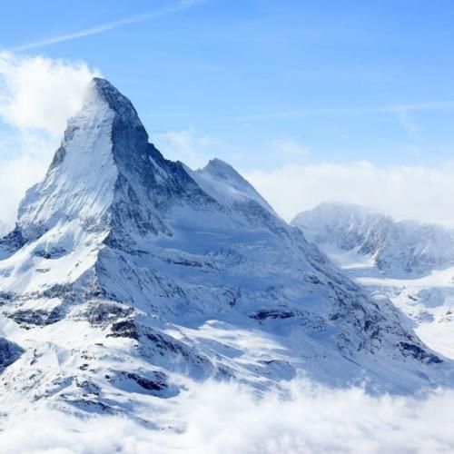  زندگیم مثل یه کاغذ سفید پاک و دست نخورده بود