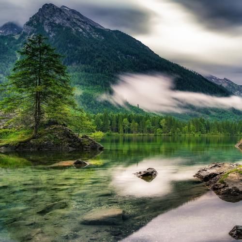  از لب هایت شراب آرزو میریزد شراب هوس میریزد