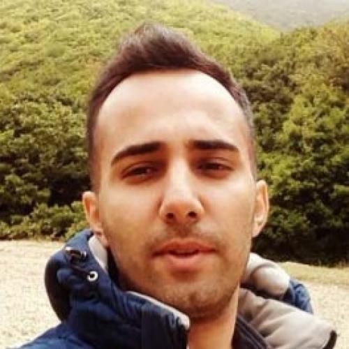 جعفر مینشینم با تو و دارم مواد میکشم