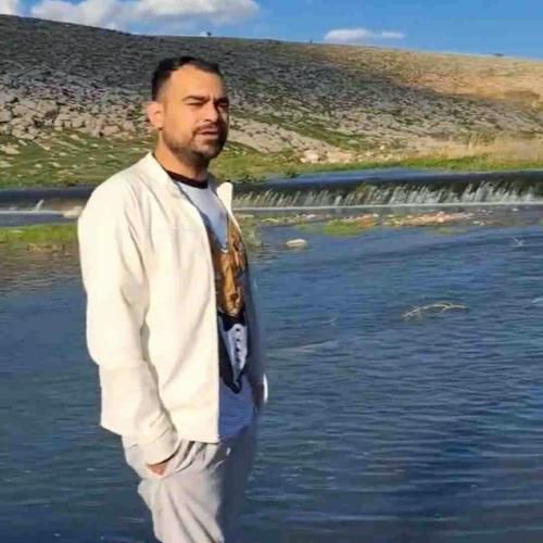 روح الله کرمی مه قبل تونم هی تنها بودم ولی بعد تونم