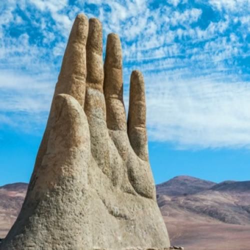  هنوز دوسش دارم خندت شیرینه حالت خرابه