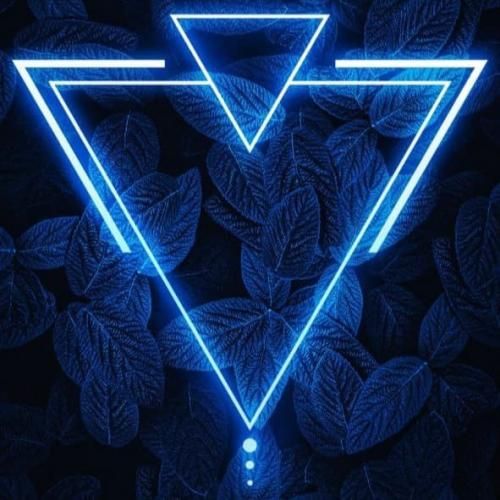  چشامونو بستیم بوسیدیم همو چشامو وا کردمو نیستی