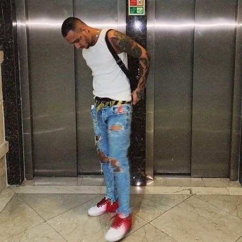 شایان یو آدم خوبی نبودم برات میرم یکی بیاد گیر نده بهت